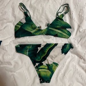 Green leaf pattern bikini